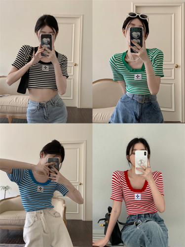 Real shot real price ~ 4 colors new fashion all-match U-neck striped Korean style simple cross label short-sleeved T-shirt for women