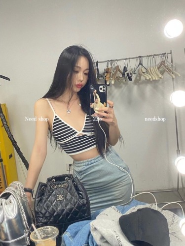 South Korea's Dongdaemun  summer new black and white striped camisole women's self-cultivation all-match design bottoming clothing