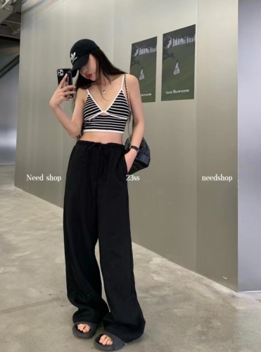 South Korea's Dongdaemun 2023 summer new black and white striped camisole women's self-cultivation all-match design bottoming clothing