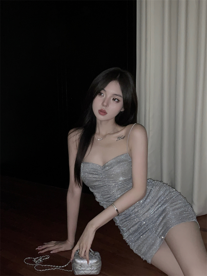 Real shot real price~ Shiny tube top suspender dress 2023 summer new hot girl slim and thin package hip skirt