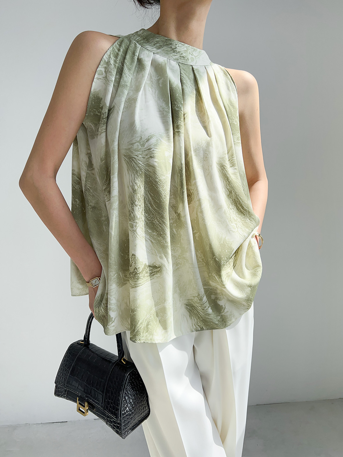 Korean summer air pressure pleated two-wear vest streamer top