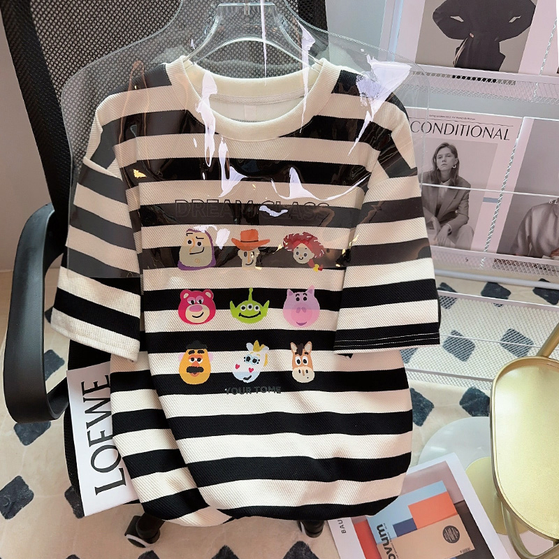 Real shot Twill strip 250g summer Korean style loose striped cartoon embroidery large size short-sleeved T-shirt for women