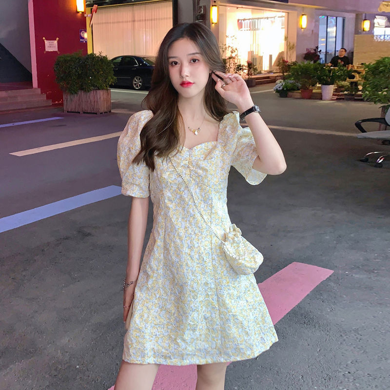 French floral puff sleeve dress female design sense summer new small sweet hot girl temperament short skirt