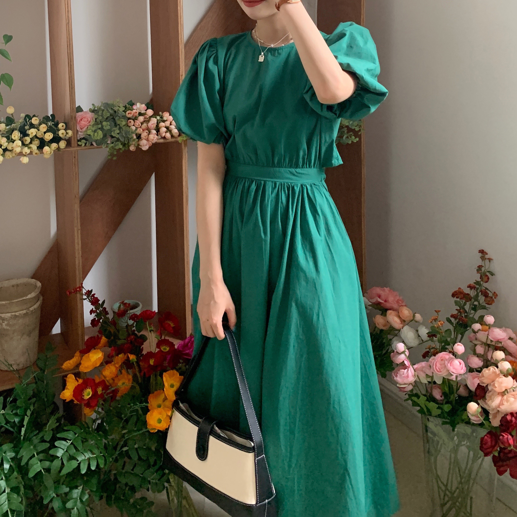 Real shot Korean version slimming puff sleeve dress