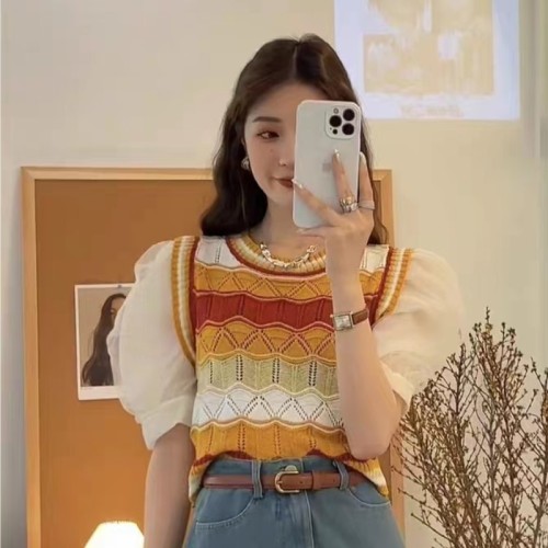 Summer new French niche color striped thin section ice silk knitted stitching fake two-piece top puff sleeve shirt
