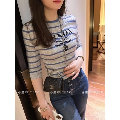 High-quality non-market version thin section summer 2023 new slim-fit blue gray striped short-sleeved sweater women's spring and summer new