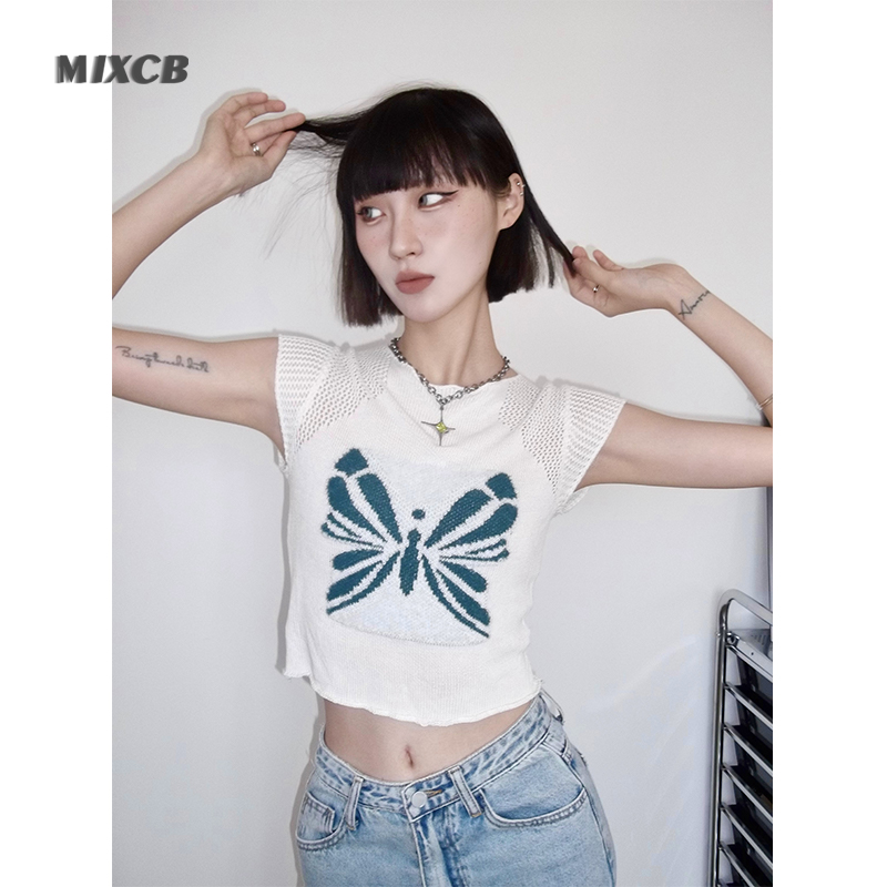 Chest butterfly jacquard short-sleeved knitted sweater women's top 2023 new early spring thin design sense