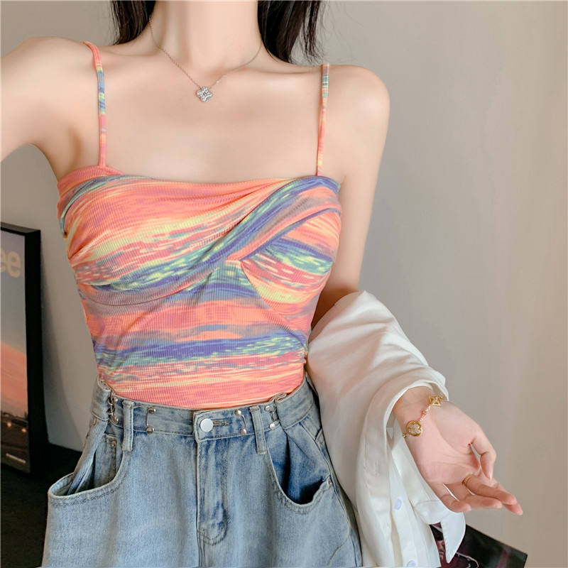 Real price~rainbow striped camisole wears slim and looks thin with chest pad sleeveless bottoming summer
