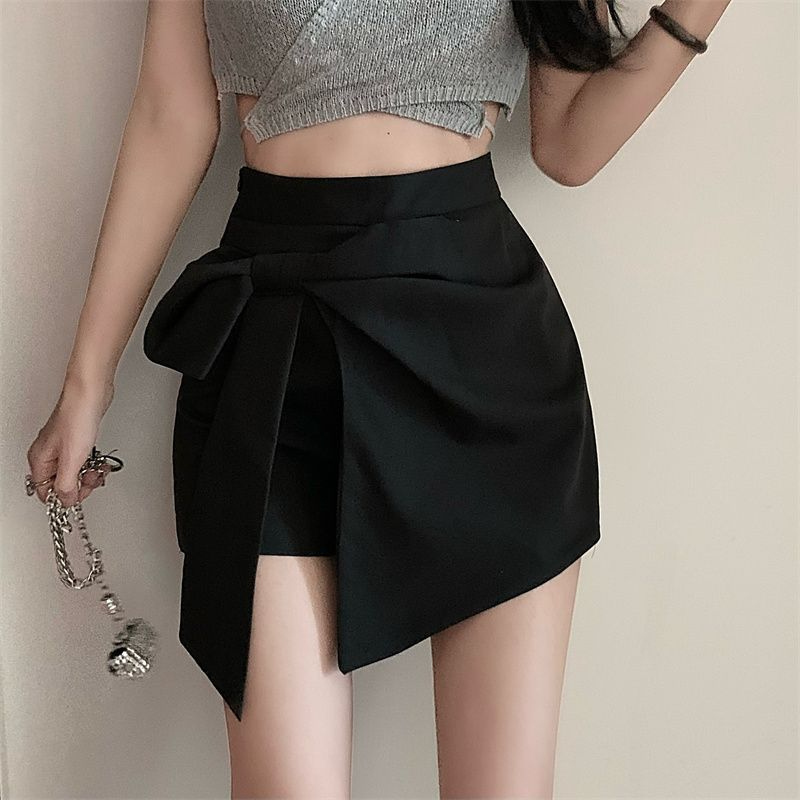 Black design sense niche high waist casual pants 2023 summer new irregular slit a word shorts skirt women