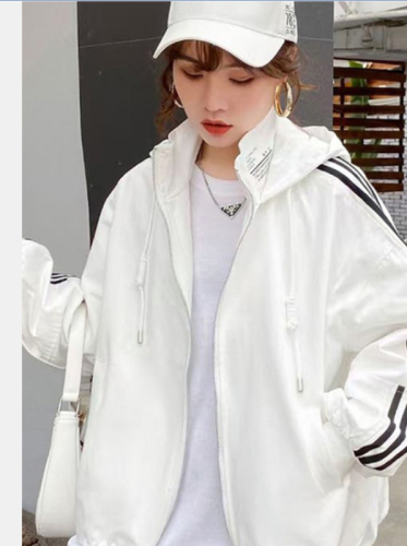 Spot original quality Douyin hot style official picture Korean version of the three-bar hooded jacket women's summer sun protection clothing