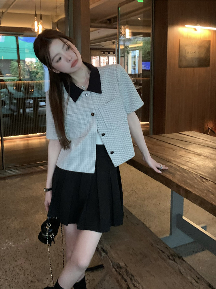 Xiaoxiangfeng colliding color polo collar short jacket summer 2023 new style chic short-sleeved cardigan top women's clothing