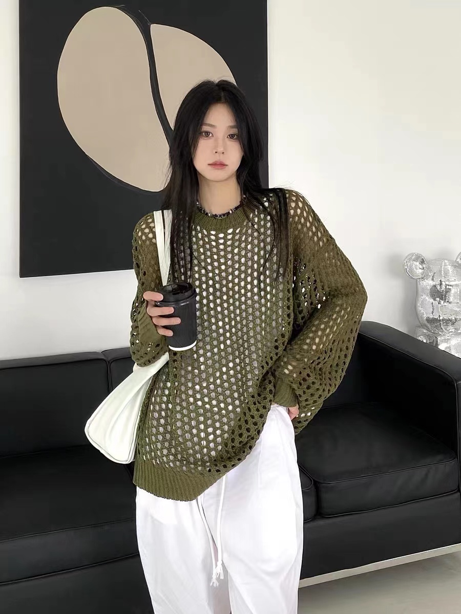 Knitted hollow sunscreen women's summer thin section loose design sense niche chic unique drape long-sleeved blouse top