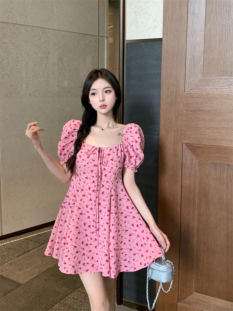 Real price real shot New waist slimming floral short-sleeved suspender dress