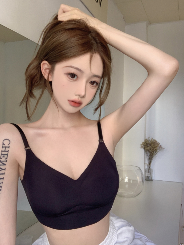 Real shot real price U-shaped beautiful back women's small breasts gather with chest pads and wear vests all in one seamless backless bra sling