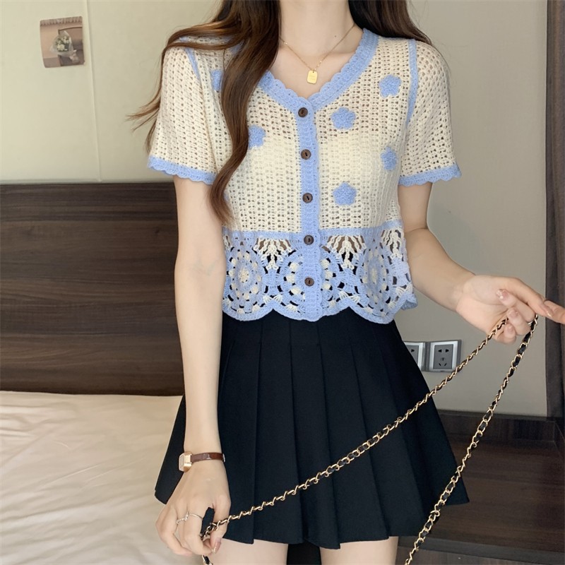 New Korean style summer design sense hollow crochet short-sleeved knitted sweater loose small cardigan female niche short top