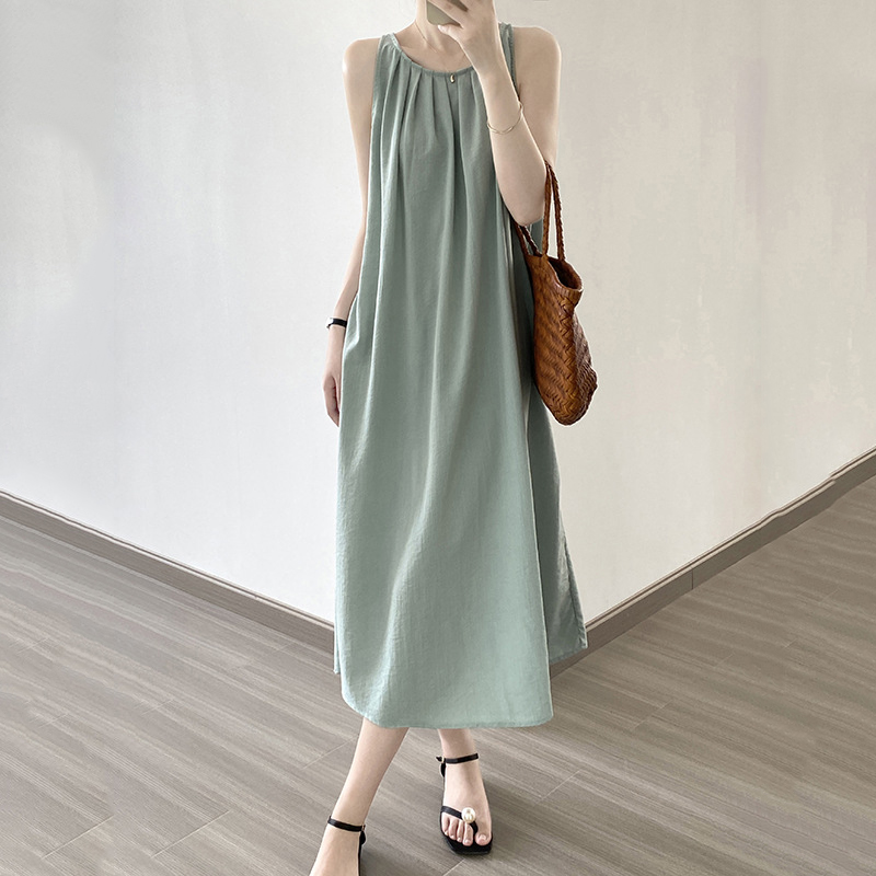 Real shot~ design sense backless sleeveless vest dress female 2023 summer new loose pleated long skirt