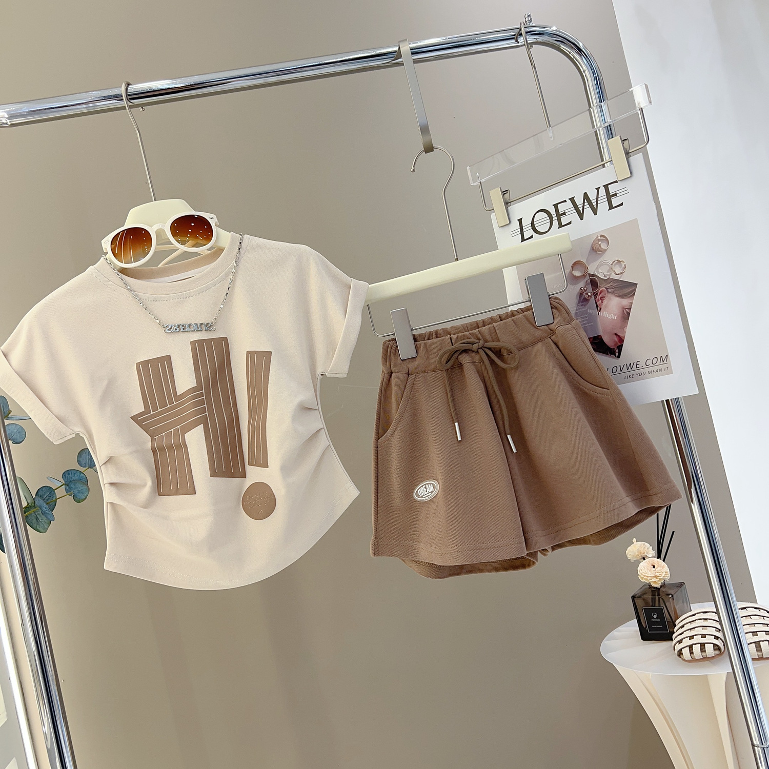 Girls' suit 2023 new summer casual printed suit short-sleeved shorts fashion children's clothing children's two-piece suit trendy
