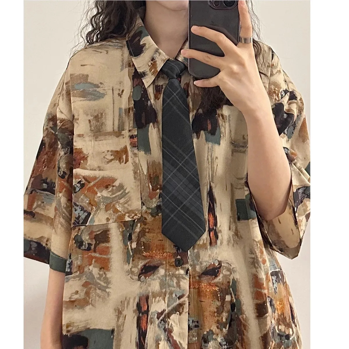 Real price summer loose American retro Hong Kong style short-sleeved flower shirt female design sense niche