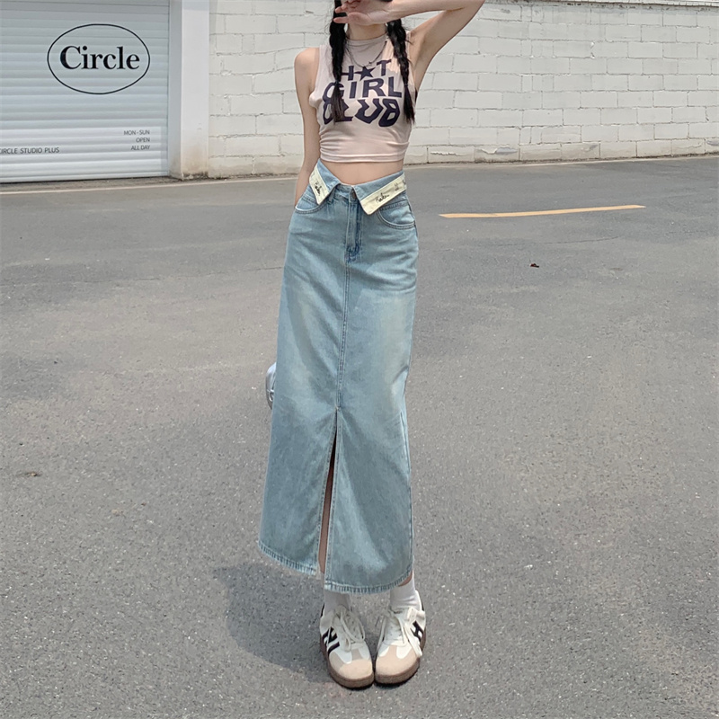 Real shot 2023 Korean version of the flanging letter embroidery denim skirt women's summer new slit slim denim skirt