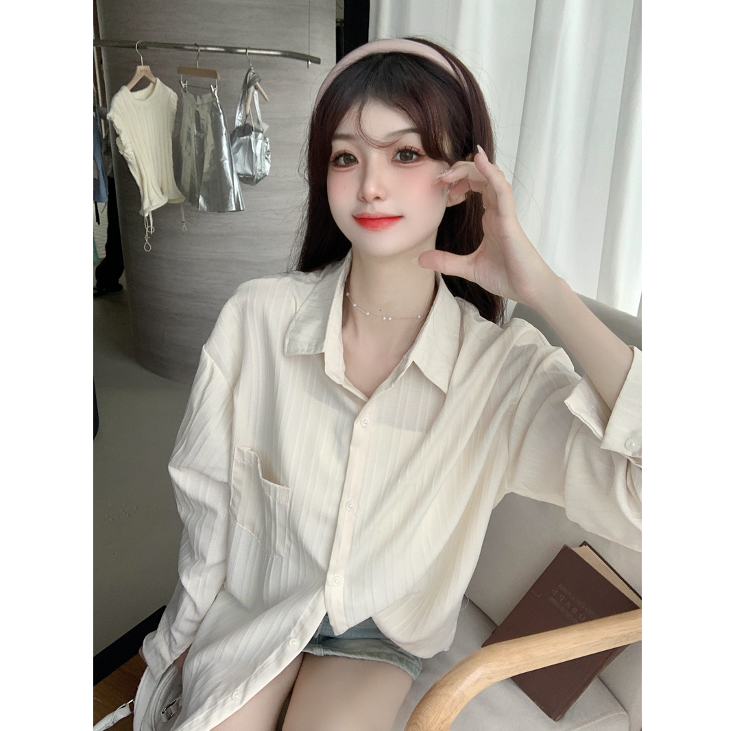 Real shot sunscreen shirt women's summer thin section design feeling niche breathable loose refreshing texture sunscreen clothing