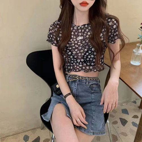 Floral see-through t-shirt women's summer 2023 new short section self-cultivation navel mesh yarn small daisy short-sleeved sexy top thin