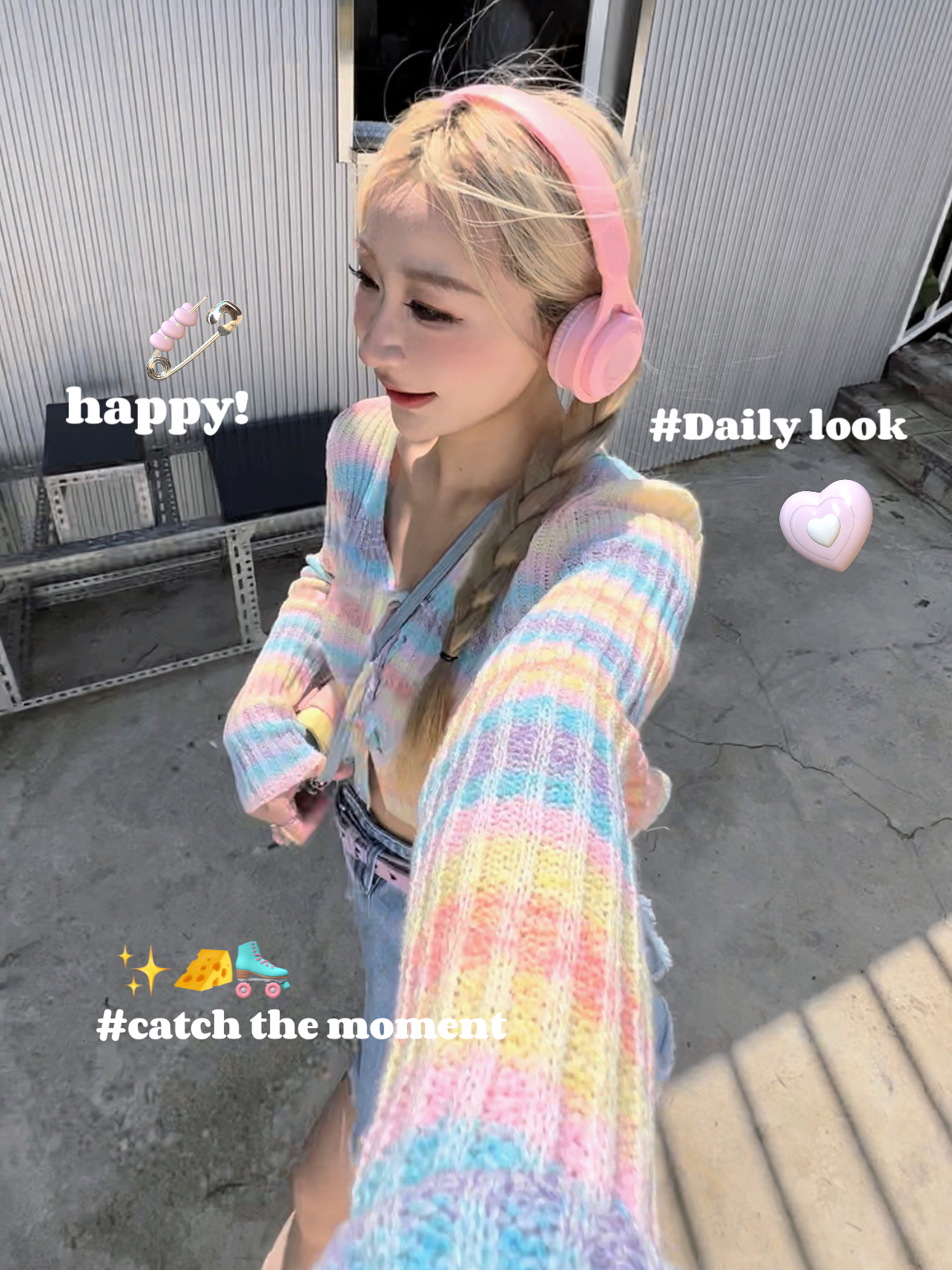 Lin Shiqi NICKIDAILY sweet rainbow color striped hollow short V-neck tie soft waxy sunscreen sweater