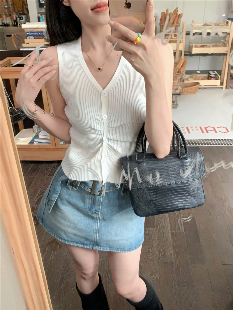 Slim fit and slim temperament all-match solid color V-neck sleeveless vest bottoming shirt top women