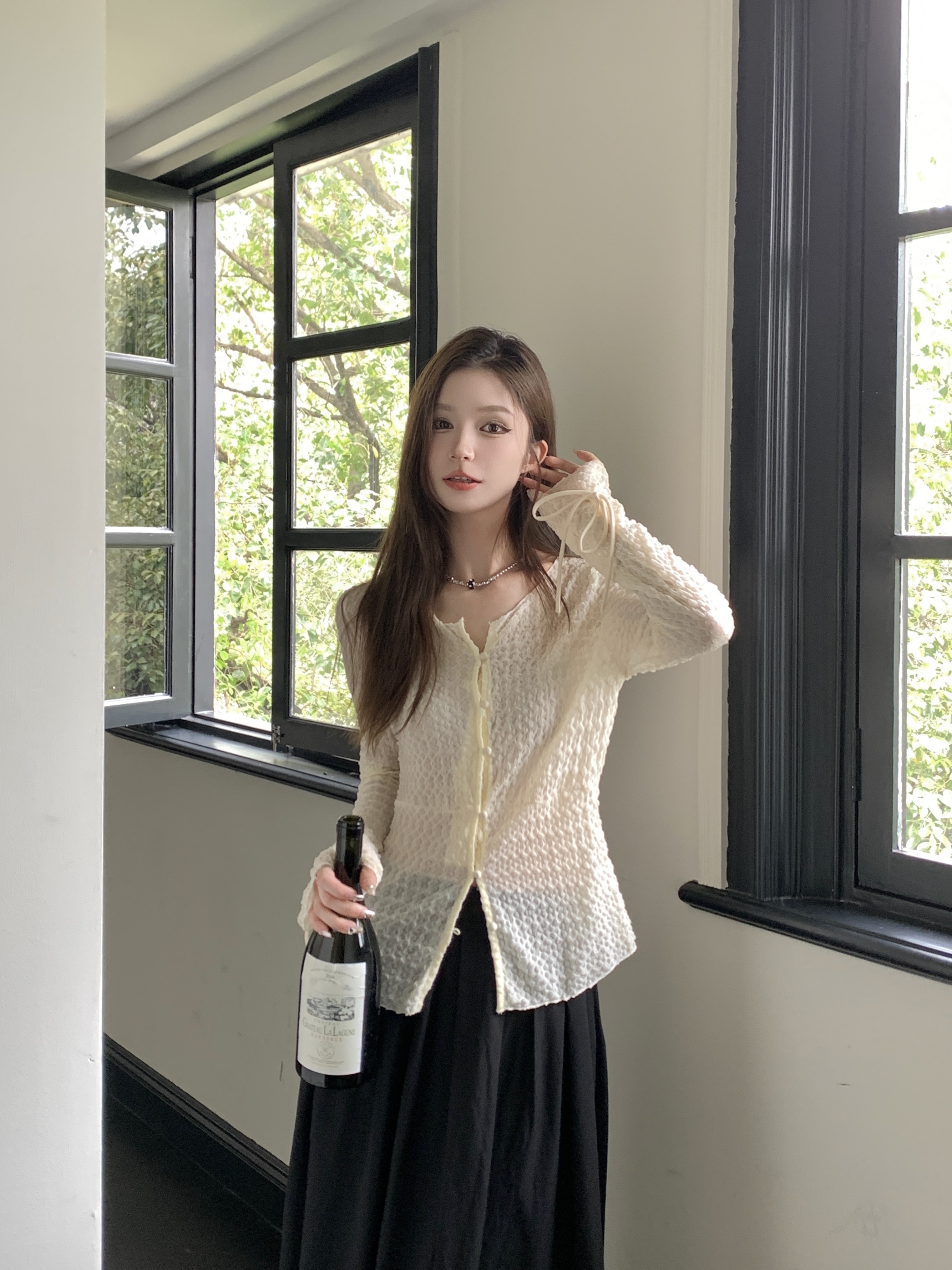 Chic textured long-sleeved shirt women's summer 2023 waist white half-open collar temperament top