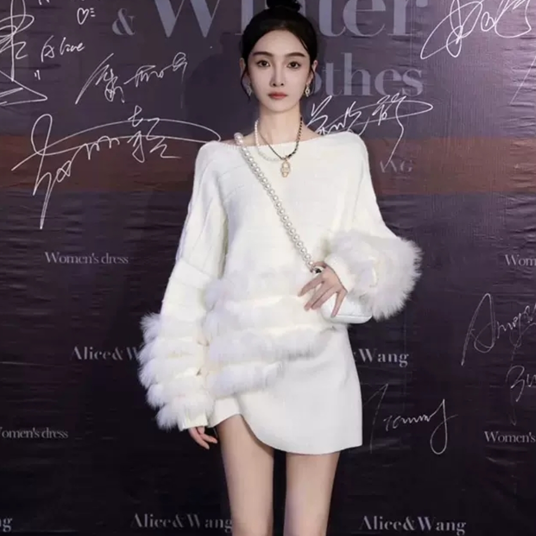 Early autumn fashion chic, foreign style, age-reducing temperament, celebrity, small fragrance, soft waxy mink fleece sweater, two-piece suit skirt