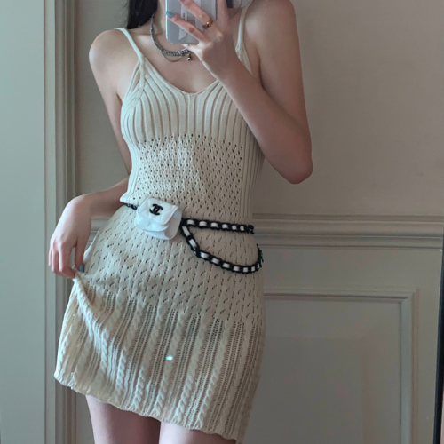 Knitted suspender dress women's clothing summer hot girl temperament skirt design sense niche slim slim package hip skirt