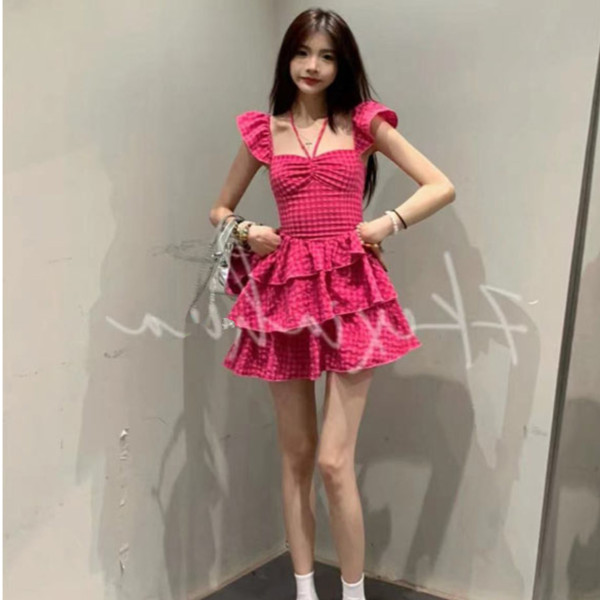 Sweetheart Barbie Pink Sweet Plaid Little Flying Sleeve Halter Neck Cake Dress
