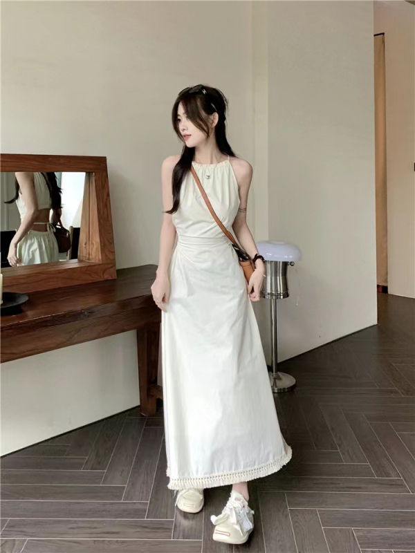 Original fabric, original method, chiffon lining, holiday style, hollow out waist, halter neck design, tie tassel dress