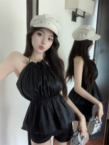 New Korean age-reducing sleeveless halter neck waist camisole shirt