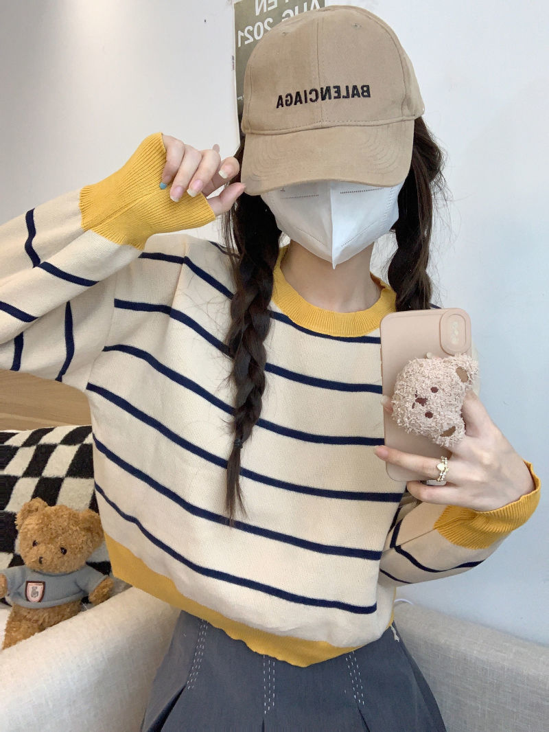 Contrasting color striped long-sleeved sweater women's new autumn lazy wind sweater design sense niche loose top