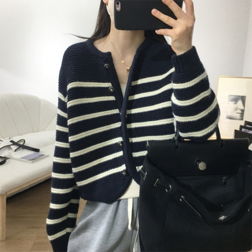 Fine rice custom spring new Korean Dongdaemun small fragrant striped knitted cardigan women's short thick stick needle sweater coat