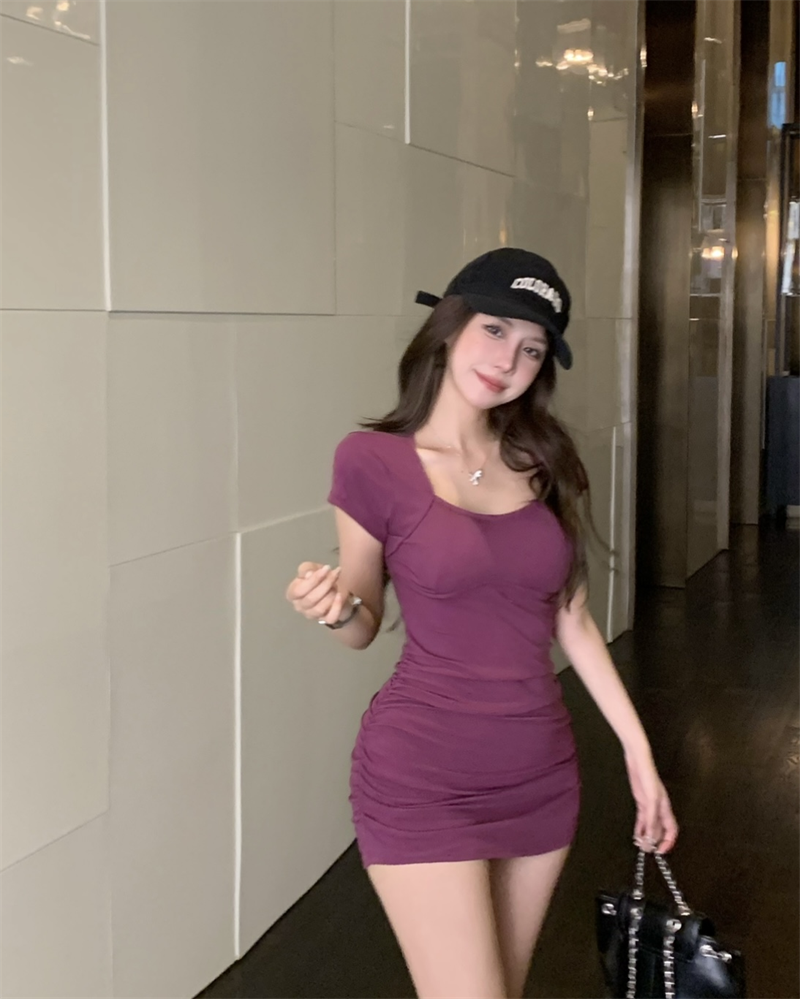 Comic figure babes open back slim fit dress