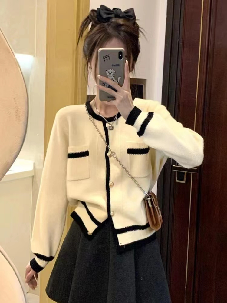 Knitted cardigan jacket 2023 early spring new women's clothing inner jacket chic unique small fragrance sweater autumn and winter