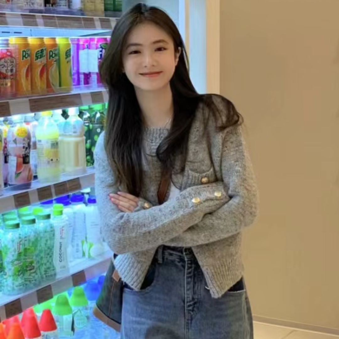 Spring and autumn 2023 new gray small fragrance soft waxy knitted sweater cardigan coat women's loose lazy style high-end sense
