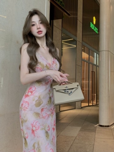 Smiling like a flower, temperament and sexy v-neck slim-fit long chiffon dress