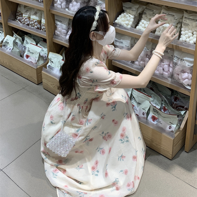 Chiffon + lining + wrapping age-reducing sweet pink floral dress 2023 summer new square neck puff sleeve dress