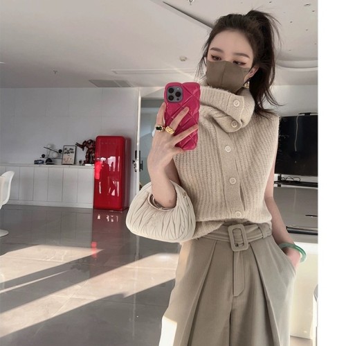  autumn and winter new Korean Dongdaemun wool knitwear net red same style GLYP simple all-match casual sweater women