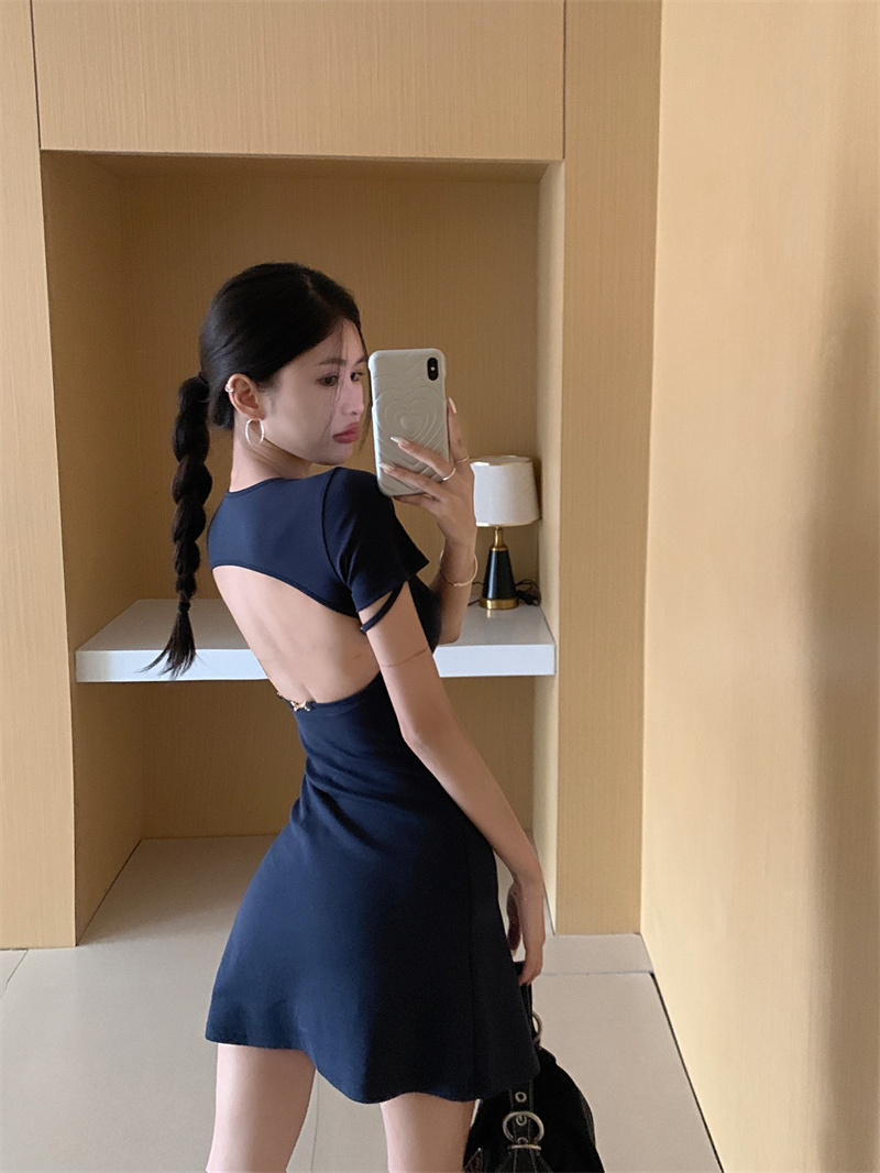 Backless T-shirt dress women's summer new retro hot girl bag hip skirt waist skirt design sense temperament skirt