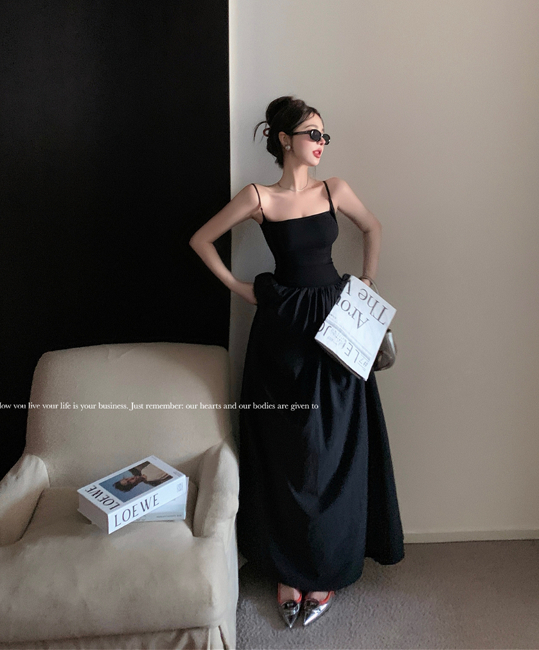Shaping curvaceous knitted suspender dress slimming little black dress long skirt