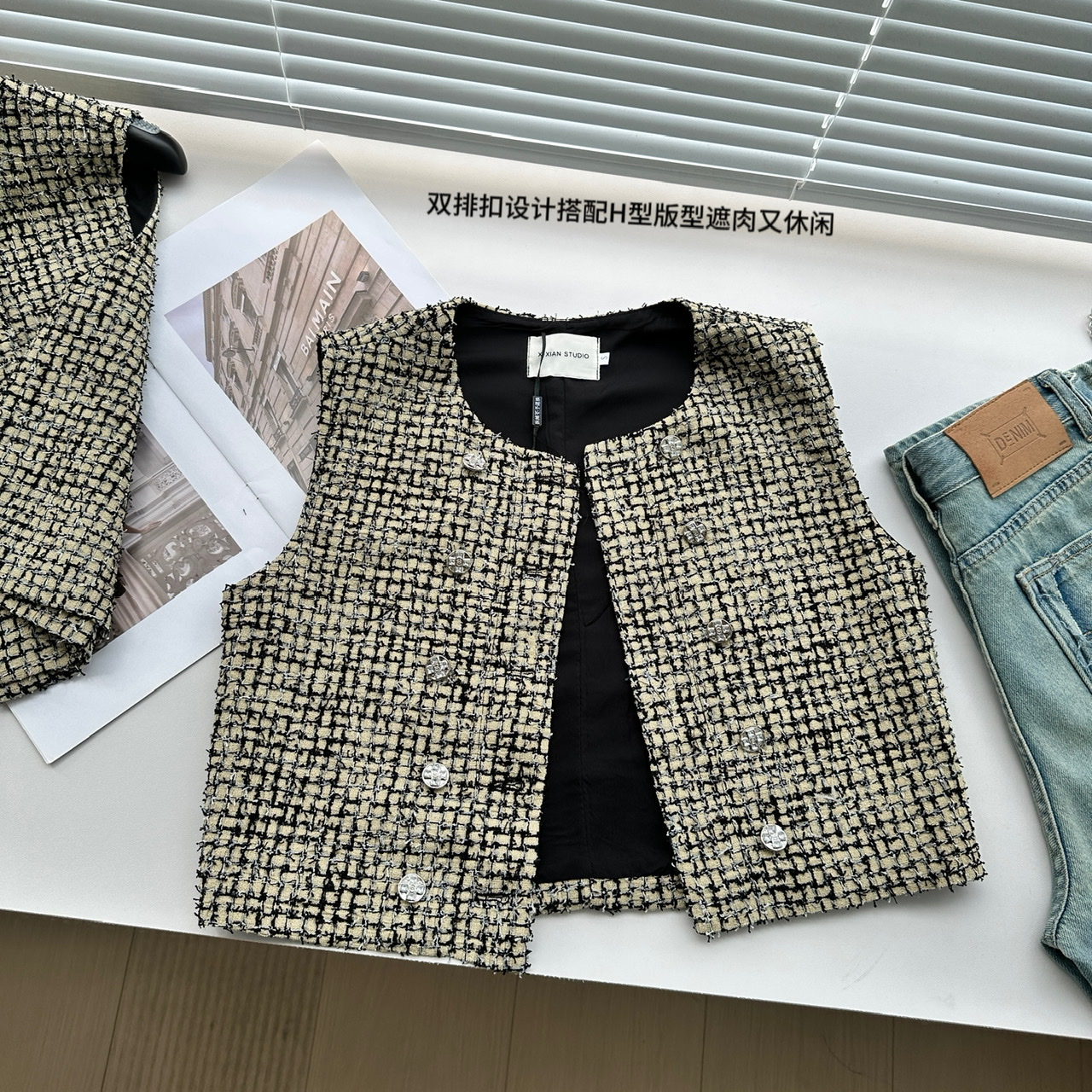 Small fragrant style tweed vest female 2023 new high-end high-end summer popular short waistcoat this year