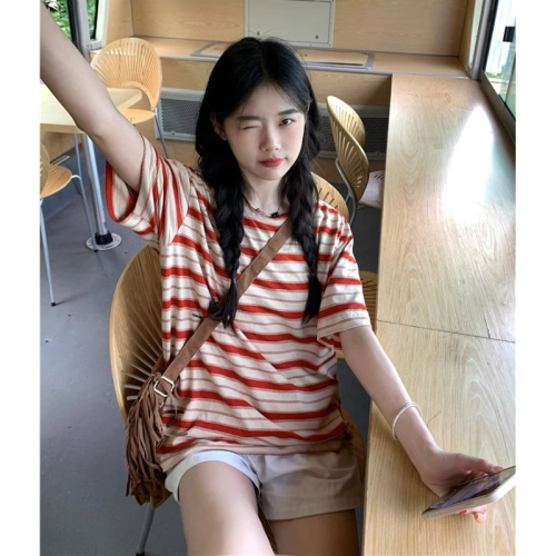 Striped t-shirt women's short-sleeved summer 2023 new red top small man loose all-match green color striped t-shirt