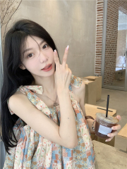 Summer sweet 2023 new pure desire style loose fashion chic foreign style all-match floral niche vest camisole female