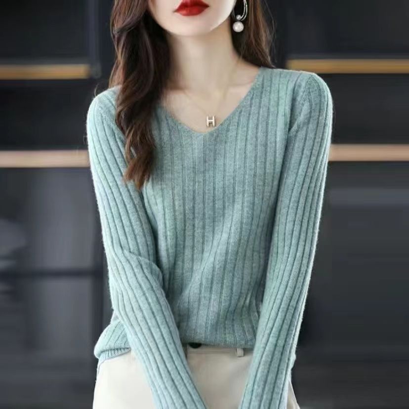 2023 new V-neck knitted sweater long-sleeved knitted bottoming shirt women's sweater slim fit inner sweater all-match top women