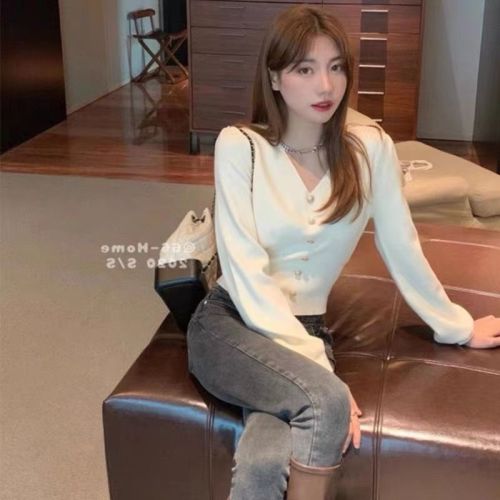  early autumn new knitted sweater slim waist casual short sweater bottoming chic top core-spun yarn