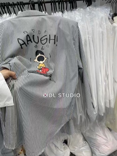2023 early autumn new women's clothing cartoon printing mid-length striped shirt women's loose and thin all-match coat