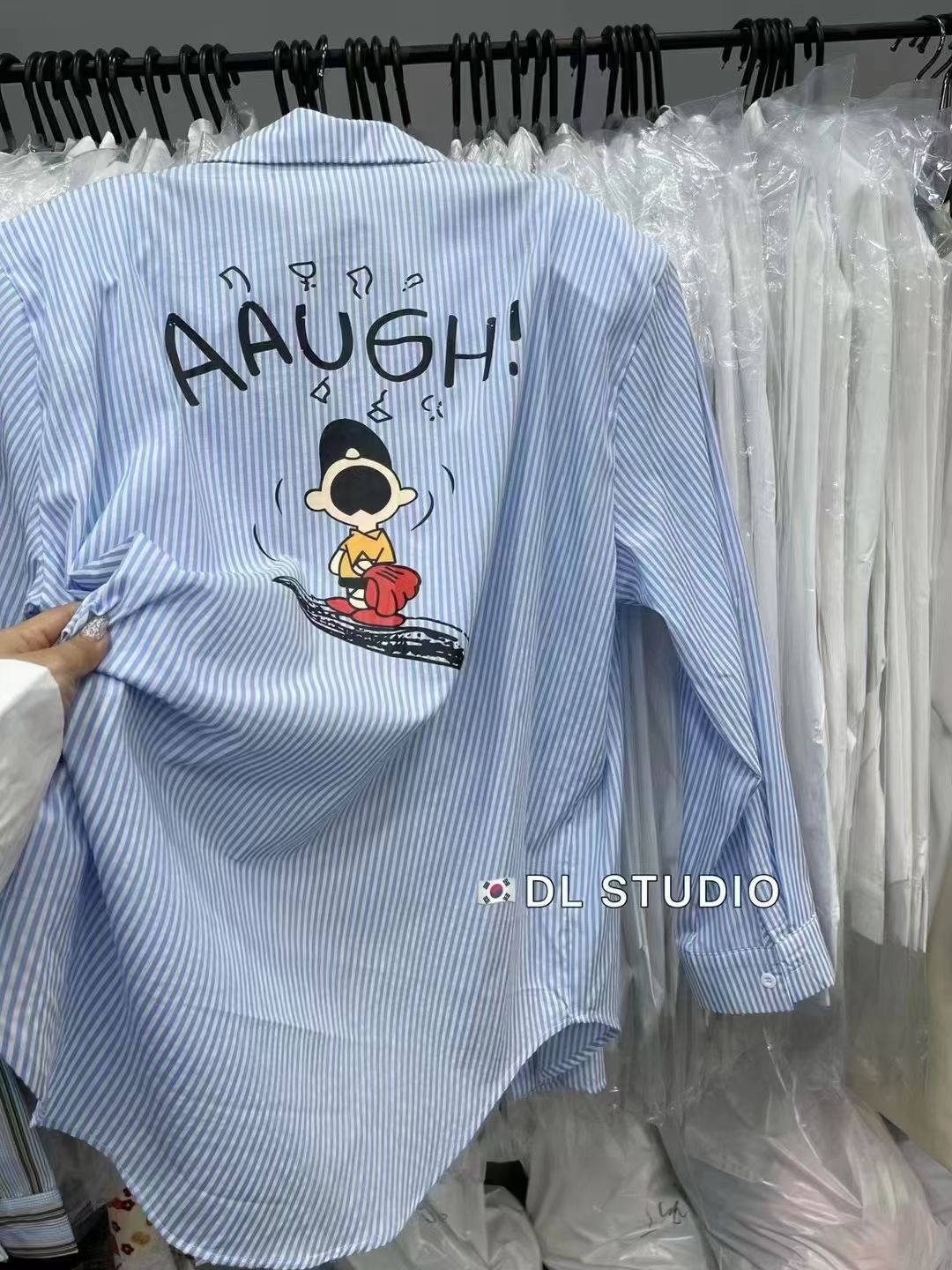 2023 early autumn new women's clothing cartoon printing mid-length striped shirt women's loose and thin all-match coat